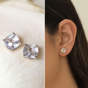 Bridal Earrings, Stud Earrings, Wedding Jewelry, Crystal Earrings, Silver Earrings,  E436