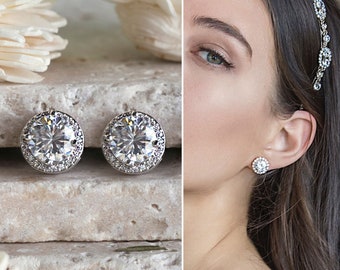 Bridal Earrings, Stud Earrings, Wedding Jewelry, Minimalist Earrings, Crystal Earrings,  E271