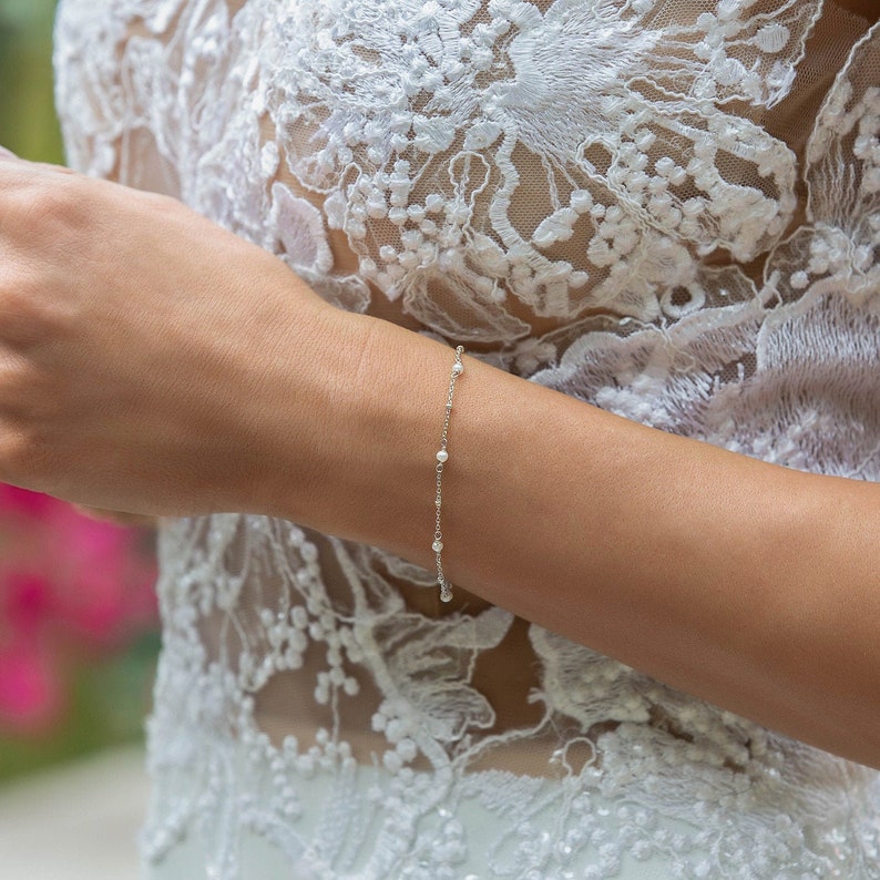 Pearl Bracelet, Dainty Silver Pearl Bracelet, Mother of the Bride Gift, Wedding Bridal Jewelry, Bridesmaid Gift image 1