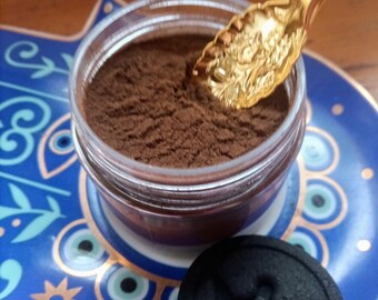 Pure Sandalwood Powder Incense - 100% Pure - No binders or fillers (with 3 Charcoal Tablets) 2 oz