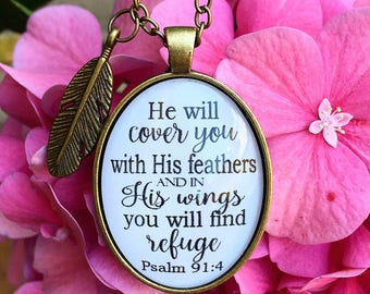 Collar colgante de las Escrituras "Te cubrirá con sus plumas, y bajo sus alas encontrarás refugio. Salmo 91:4"