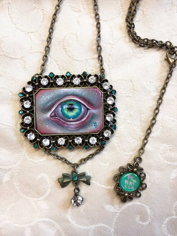 Alkemie /& Artistry Dead Sea Cameo Necklace