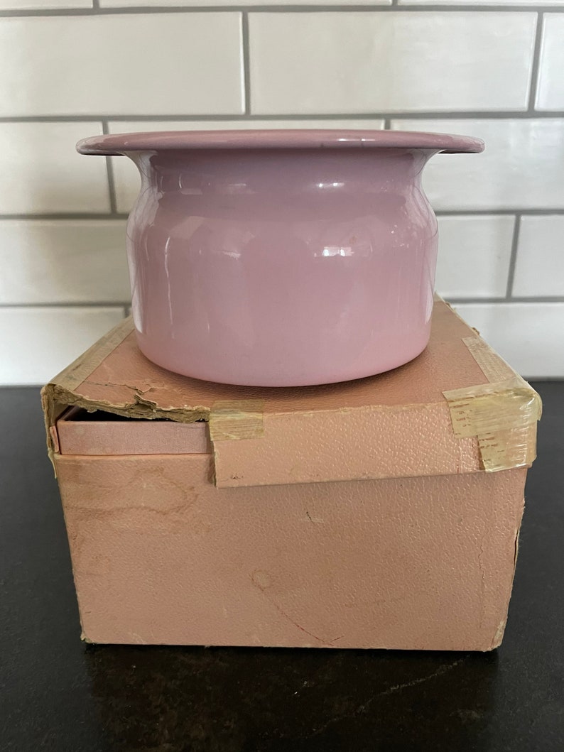 Vintage Baby Enamel Enamelware Chamber Pot Pee Pot Pink With Kitten and