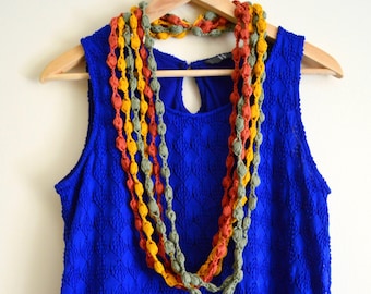 Häkelkette, Bunte Baumwolle Statement Kette, Boho Stoff Schmuck, Leichte Halskette, Handgemachtes Geschenk für Sie