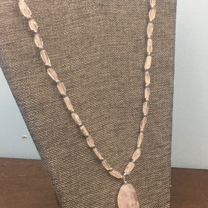 Rose Quartz Gemstone Pendant Necklace