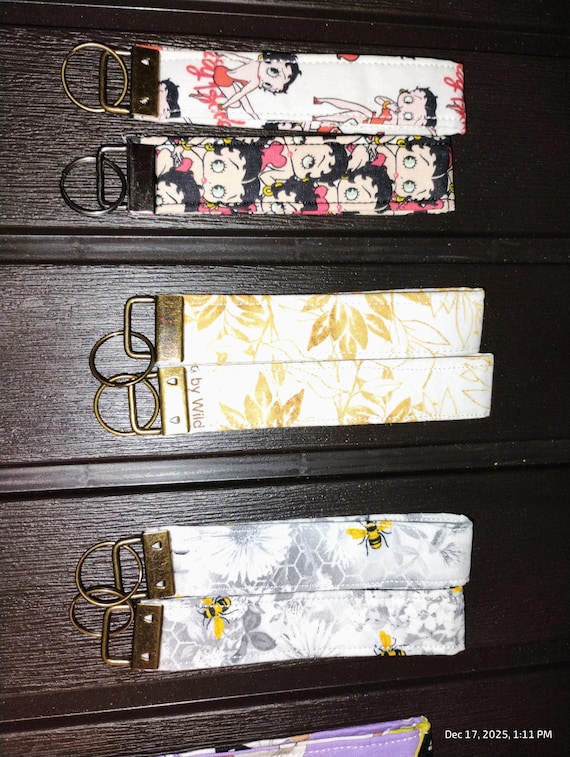 Bulk --Key Fobs/ Key Chains