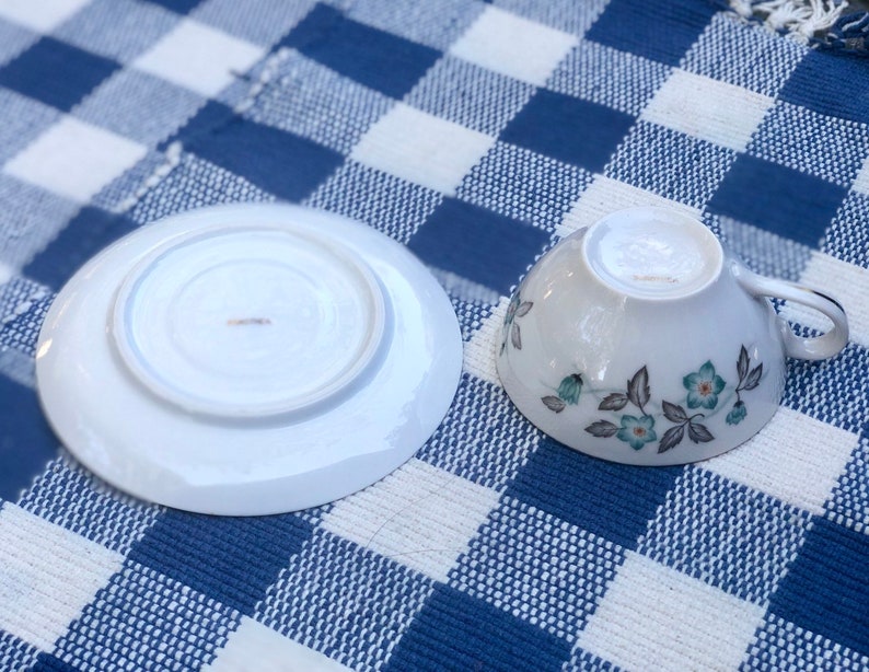 Doretha Flat Teacup /& Saucer Set