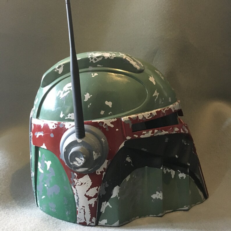 Mandalorian Helmet. Great for a Star Wars costume. The Etsy
