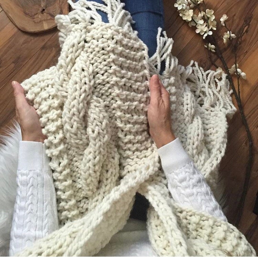 Knitting Pattern DIY the Big Cozy Oversized Fringe Cable