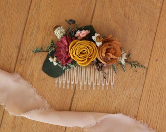 Wood Flower Wildflower Floral Hair Comb with Dried Florals in Shades of Pink and Orange