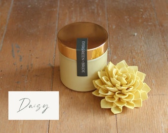 WOOD FLOWER PAINT Exclusive by Evergreen Bride | Daisy