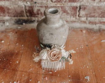 Wood Flower Classic Floral Hair Comb with Eucalyptus in Ivory and Champagne