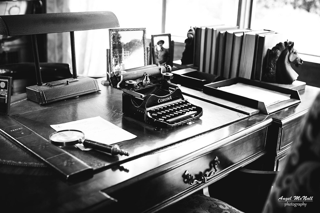 Black and on sale white writing desk