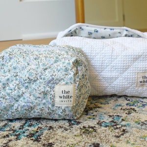 Floral Makeup Bag, Quilted Cotton Cosmetic Bag, Personalized Gift, Toiletry Bag Women, Makeup Bag, Snack Bag Pouch Travel Bag