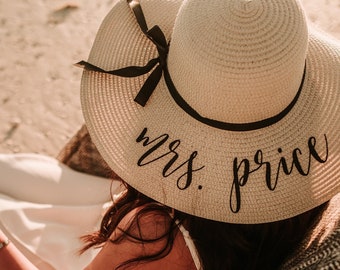 Bride Beach Hat, Personalized Sun Hat, Bridal Shower Gift, Floppy Hat Bachelorette Party, Wedding Gifts, Honeymoon, Bridesmaid Gifts