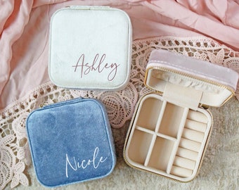 Bridesmaid Gift, Personalized Jewelry Box, Wedding Favors, Bride, Travel Jewelry Box, Gift for Her, Custom Jewelry Box, Velvet Jewelry Box