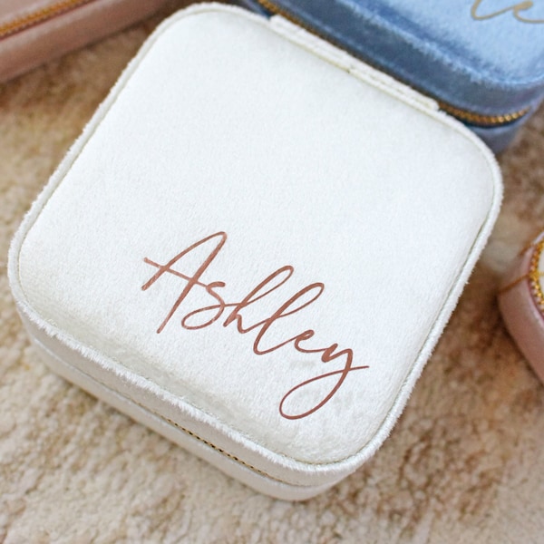 Personalized Gift Bridesmaid Gift for Women Velvet Ring Box Personalized Jewelry Boxes, Jr Bridesmaid Gift, Travel Jewelry Case Bridal Party