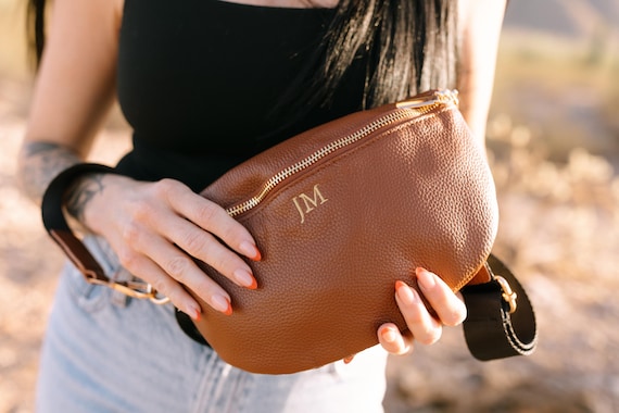 Leather Fanny Pack Crossbody Bags for Women Trendy Sling Bag for