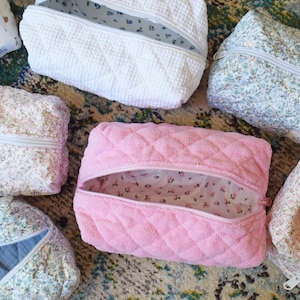 Floral Makeup Bag, Quilted Cotton Cosmetic Bag, Personalized Gift, Toiletry Bag Women, Makeup Bag, Snack Bag Pouch Travel Bag
