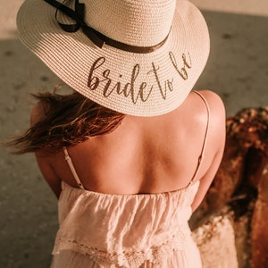 Custom Floppy Beach Hat - Bachelorette Trip Hat - Honeymoon Beach Hat - Personalized Sun Hat - Bride to be Gift - Bride Hat bild 5