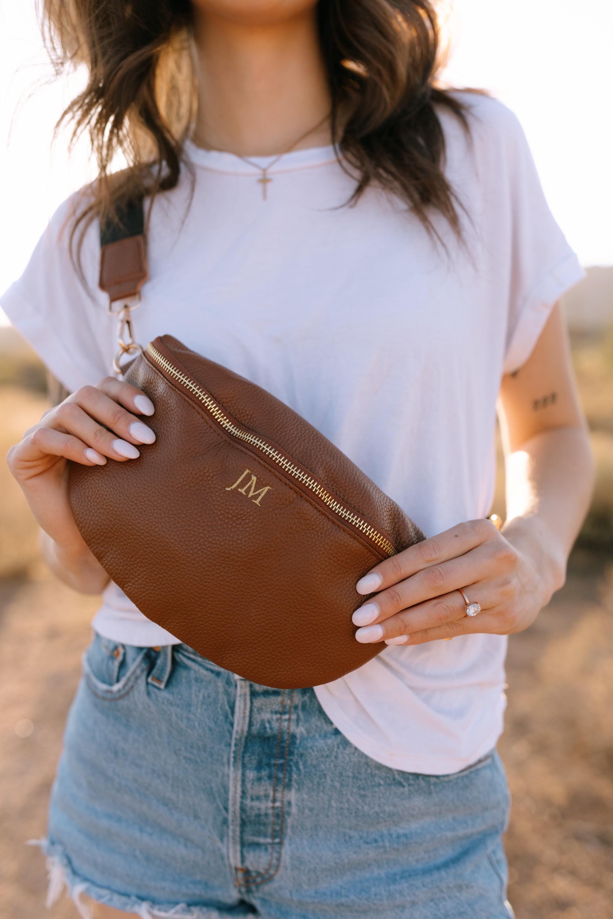 Custom Small Leather Purse for Women, Monogram Crossbody Bag Embroidered Trendy Handbag Bag Leather Bumbag Belt Bag Travel Cute Shoulder Bag