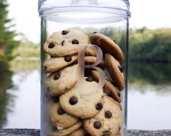 Personalized engraved lucite round cookie jar with air tight cover 98 oz.