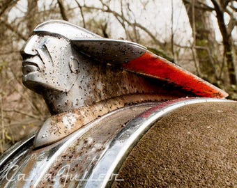 Photograph of a 1948 Pontiac Hood Ornament