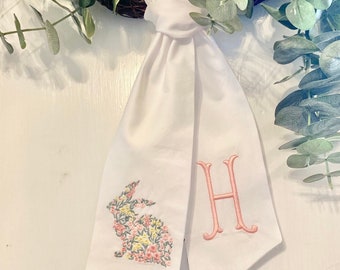 Easter Basket Sash with Floral Bunny - customizable name and bow colors, holiday, spring, Easter TREND ALERT!