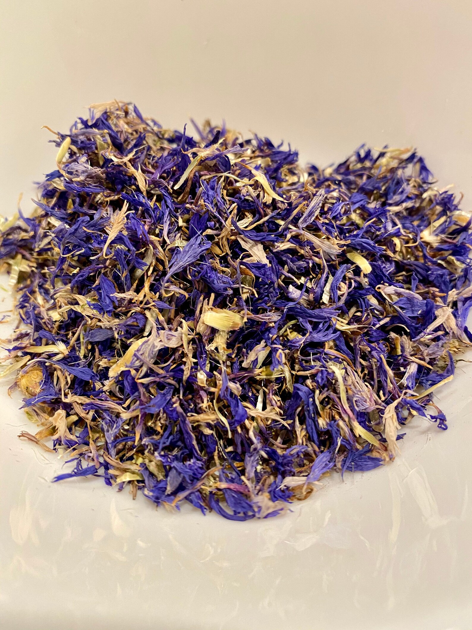 Cornflower Petals / Flower Petals / Dried Flowers / Dried Cornflower