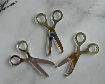 Bloody Scissors Charms – Halloween Horror Cosplay Prop Pendants