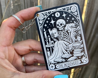 Funny Skeleton Tarot Card Keychain - The Aunt