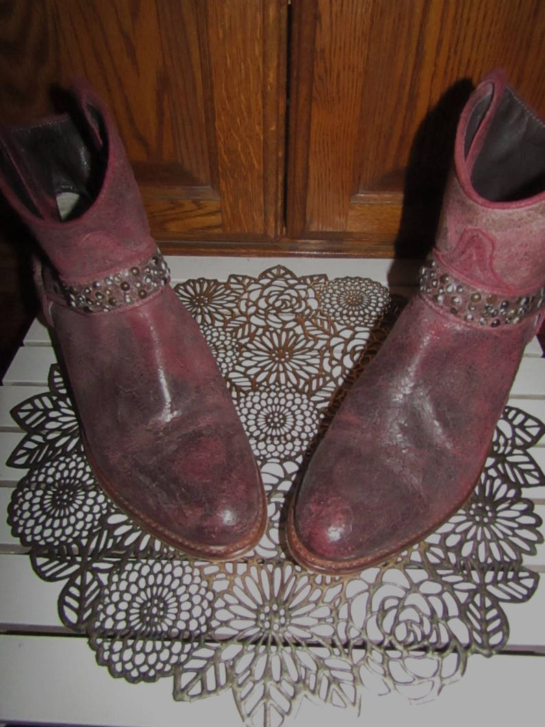 frye distressed boots