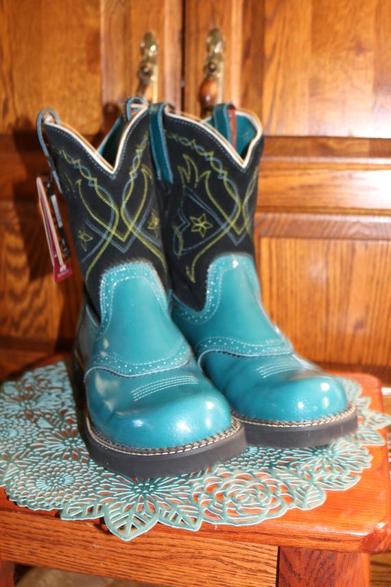 Ariat ~ Western Boots ~ Turquoise Patent Leather ~ NIB 