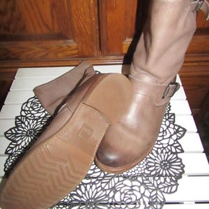 Frye Boots Engineer Style Garment leather Taupe Distressed Vintage Recycled Women's size 11 Med/ Narrow image 6