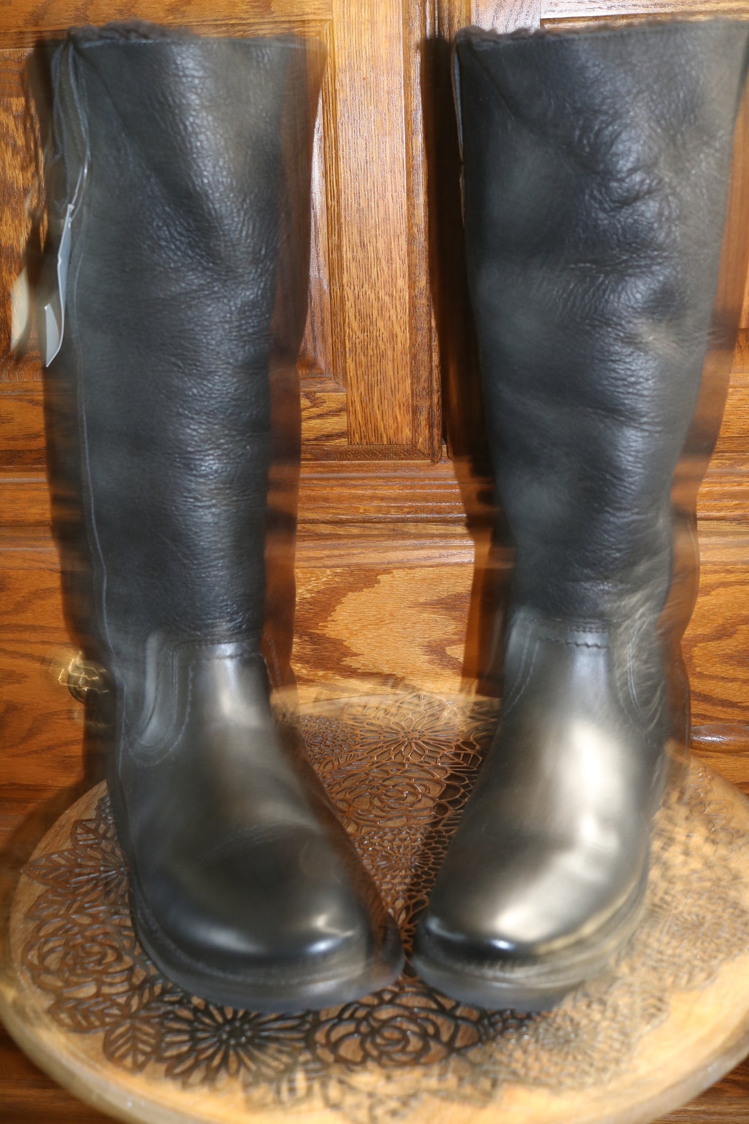 FRYE Black Leather Shearling Lined Boots – Size 9.5 B Women main image 2