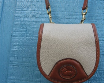 Dooney Bourke AWL Duck Belt Cross Body Bag Small Vintage Great 5 X 5.5 X 2