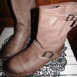 Frye Boots Engineer Style Garment leather Taupe Distressed Vintage Recycled Women's size 11 Med/ Narrow image 3