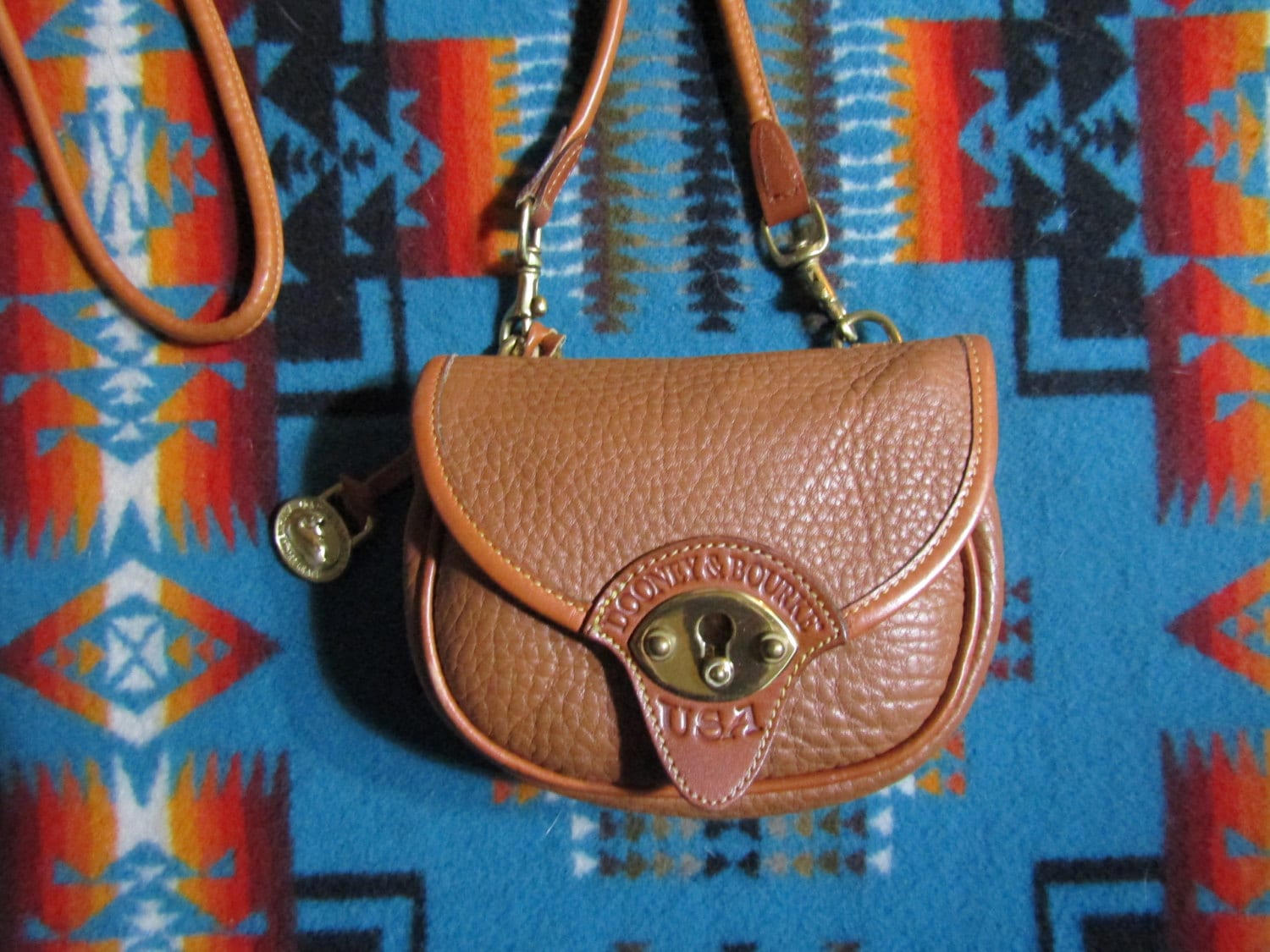 Dooney & Bourke ~ Duck Belt Bag ~ AWL ~ Peanut ~ Tan 
