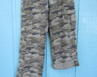 Old Navy Camo Convertible Pants ultra 