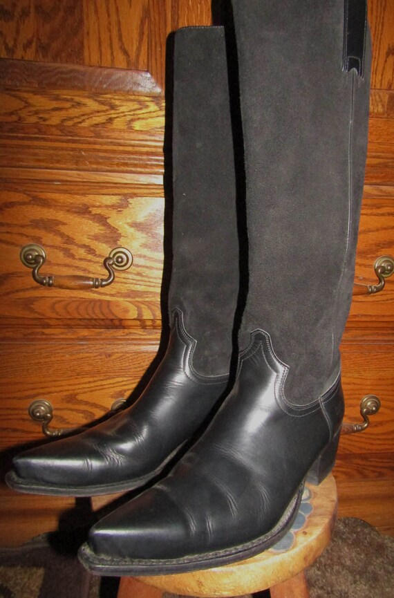 Frye ~ bottes noires ~ genou ~ Suède ~ cuir ~ Made in Spain ~ Vintage ~ recyclé ~ Hommes the ~ génial ~ femmes Taille Medium 11 | Service Supremacy
Frye ~ bottes noires ~ genou ~ ~ ~ Suède ~ cuir ~ Made in Spain ~ Vintage ~ recyclé ~ Hommes the ~ génial ~ femmes Taille Medium 11 | Service Supremacy
b4e8ac