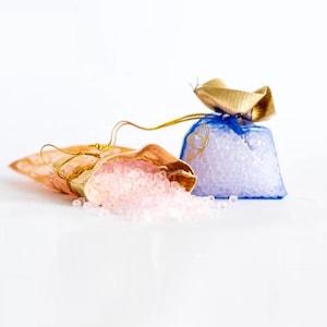 Aroma Sachet | Long-Lasting Scent Bag | 11 Scents | Handmade Freshener for Drawers, Closets, Gym Bags & Gifts