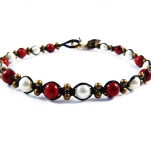 Bracelet de cheville avec de vraies perles et perles rouges - Thaïlande Tribal Macrame Surfer Style