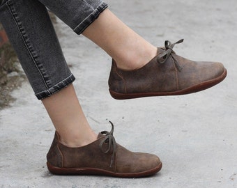 Nouvelles chaussures en cuir plat pour femmes faites à la main, chaussures confortables Oxford Tie, chaussures en cuir souple, chaussures décontractées, chaussures de travail