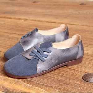 Handgemaakte damesschoenen, donkerblauwe Oxford schoenen, platte schoenen, retro leren schoenen, casual schoenen, Slip Ons, Loafers afbeelding 5