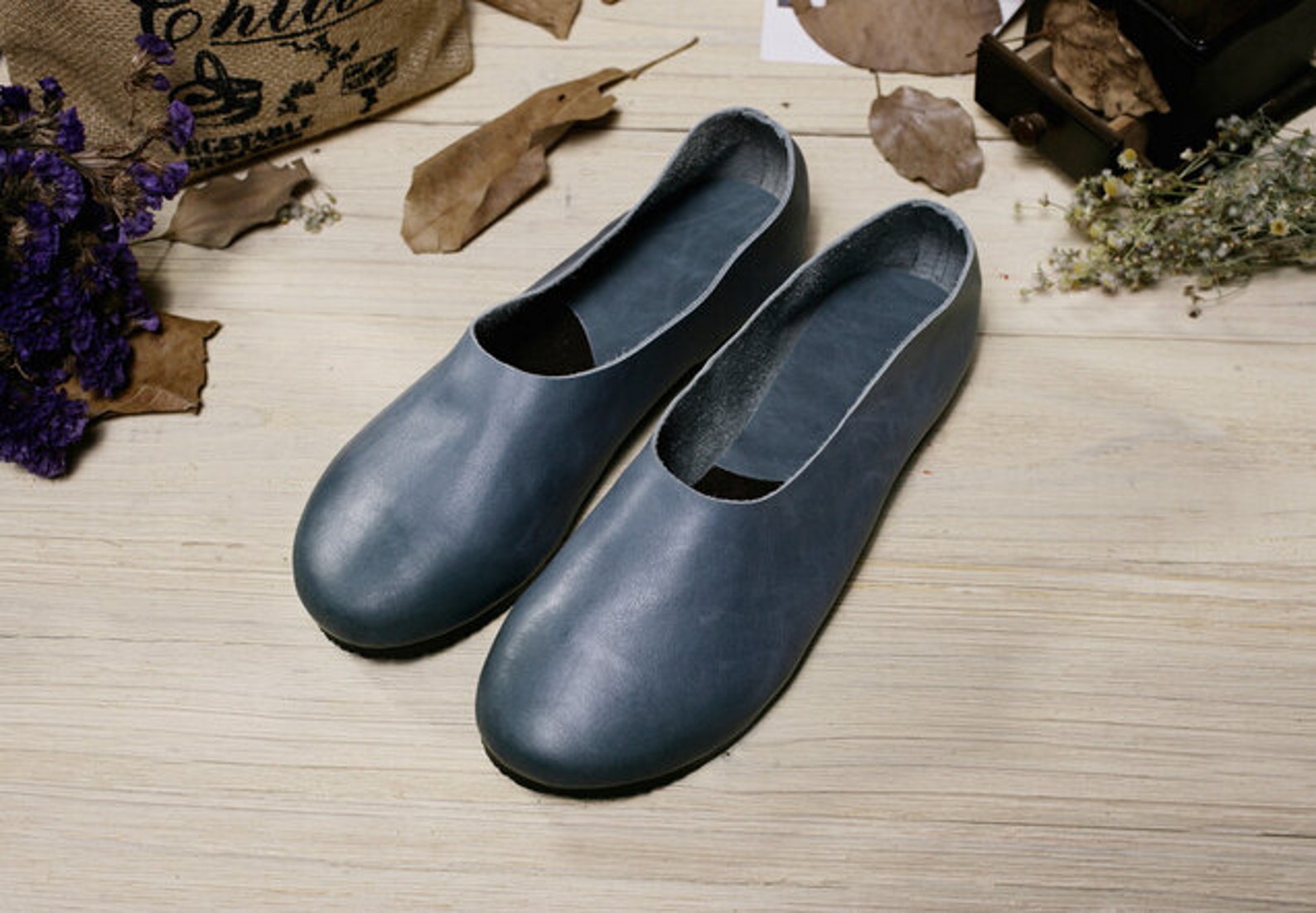 handmade blue soft shoes,oxford women shoes, flat shoes, retro leather shoes, slip-ons, loafers, ballet shoes handmade blue soft shoes,oxford women shoes, flat shoes, retro leather shoes, slip-ons, loafers, ballet shoes