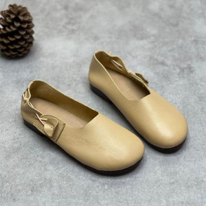 Handmade Soft Shoes for Women,Oxford Shoes, Flat Shoes, Retro Leather Shoes, Slip Ons Beige