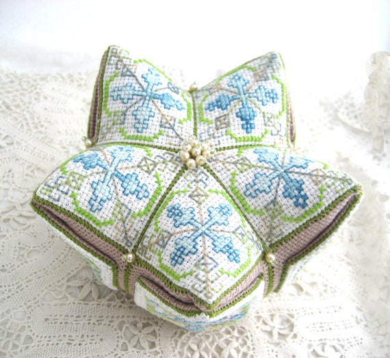 15 Seitens Biscornu Nadel Rolle Pincushion Nadel Box Fur Etsy