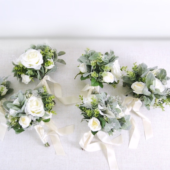 white rose bridesmaids