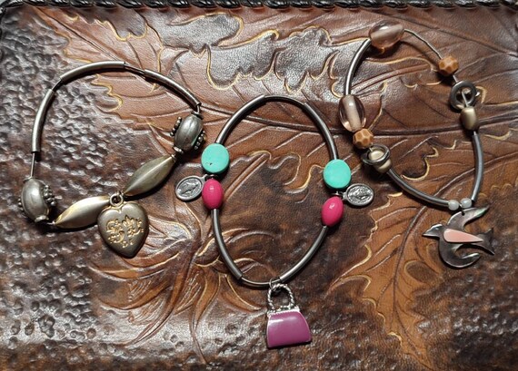 Trio Bracelets charms on elastic link Vintage "SL… - image 3