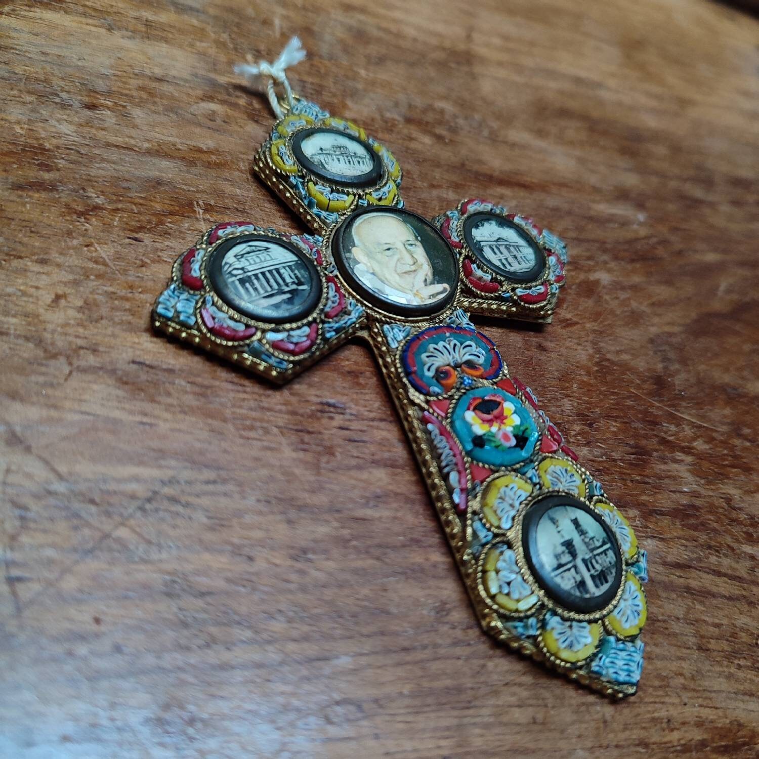 1920-40 Croix Micro Mosaïque